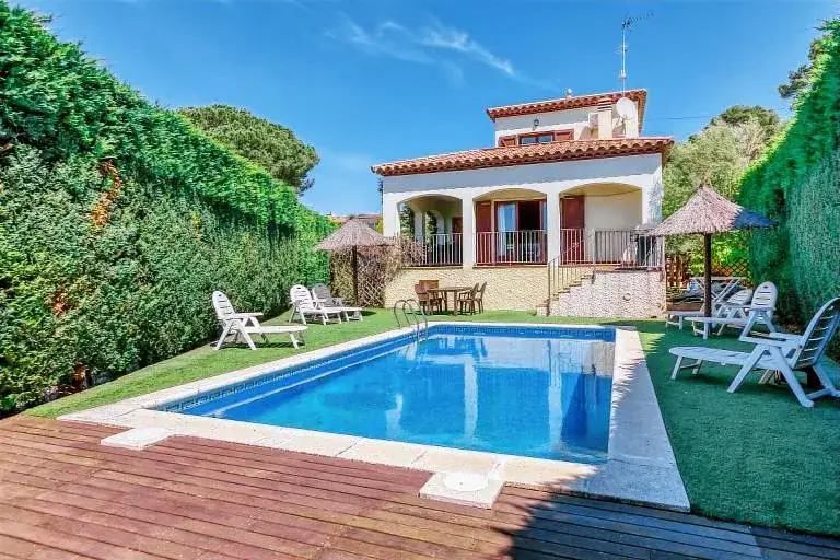 Zdjęcie ¿Buscas casa de vacaciones en Costa Brava? Alquila sin sorpresas.