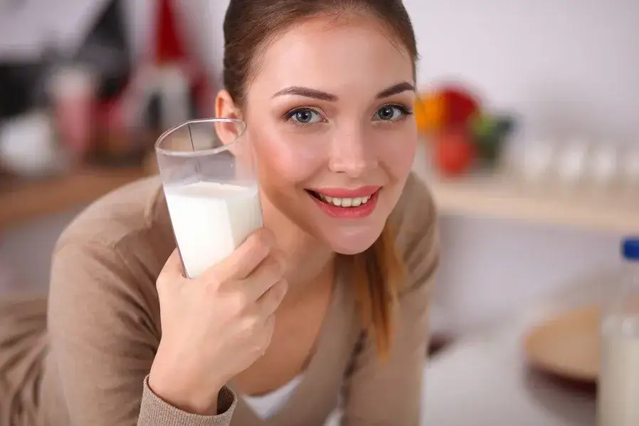 Zdjęcie Mleko krowie czy roślinne – co wybrać dla zdrowia i diety?