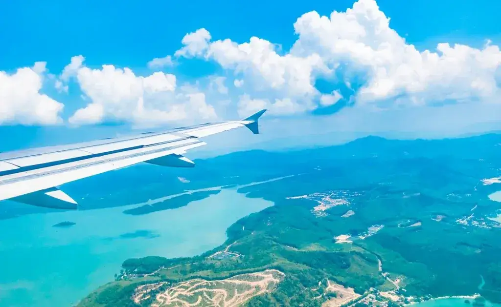 Zdjęcie Ile trwa lot na Kos? Sprawdź czas przelotu i ważne informacje