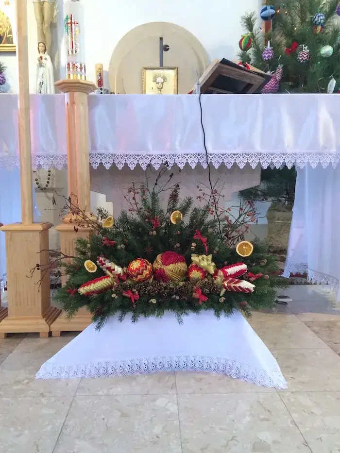 Zdjęcie Jak udekorować ołtarz na Boże Narodzenie, by zaskoczyć wiernych