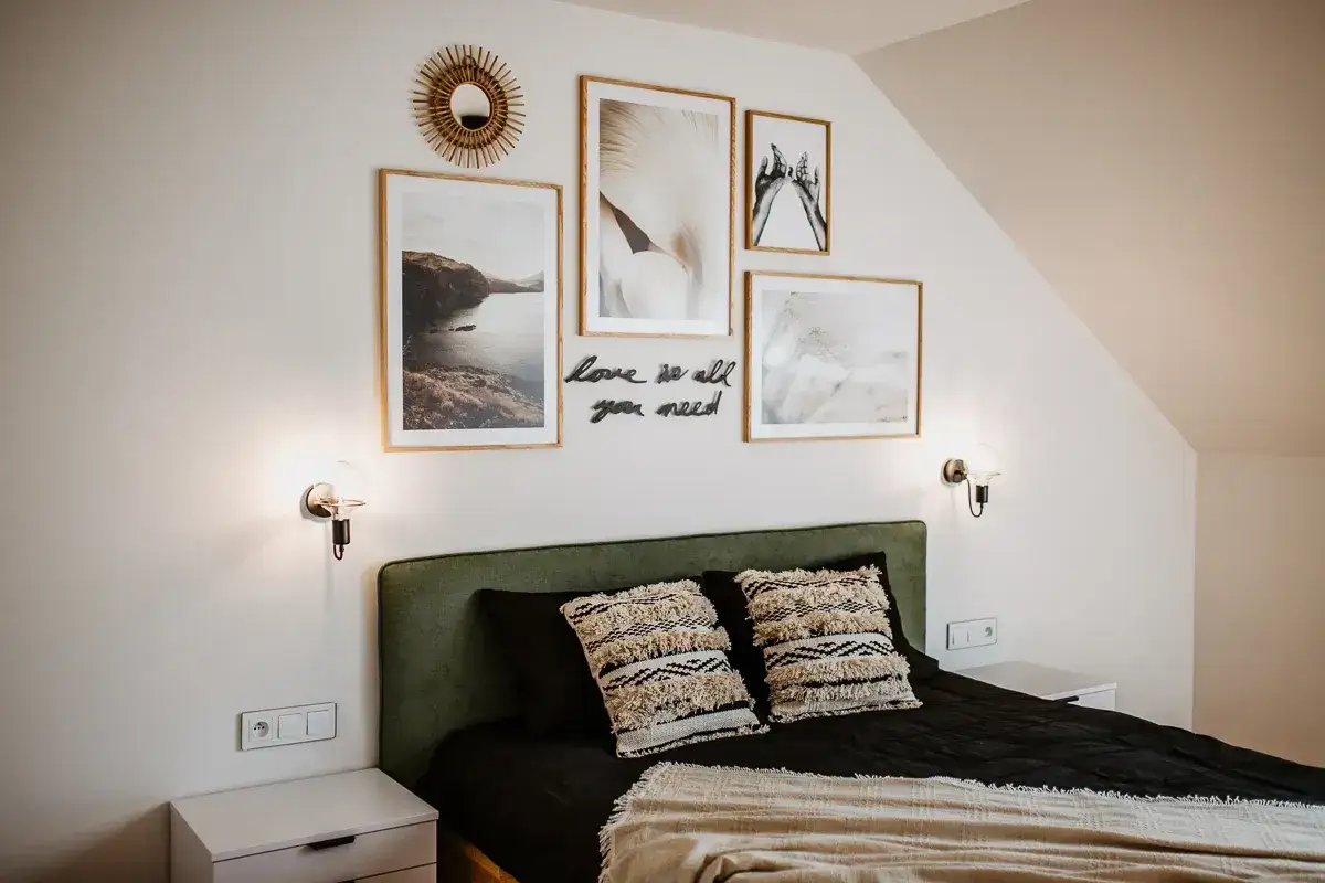 Zdjęcie Jak rozmieścić kontakty w sypialni, aby uniknąć problemów z dostępem