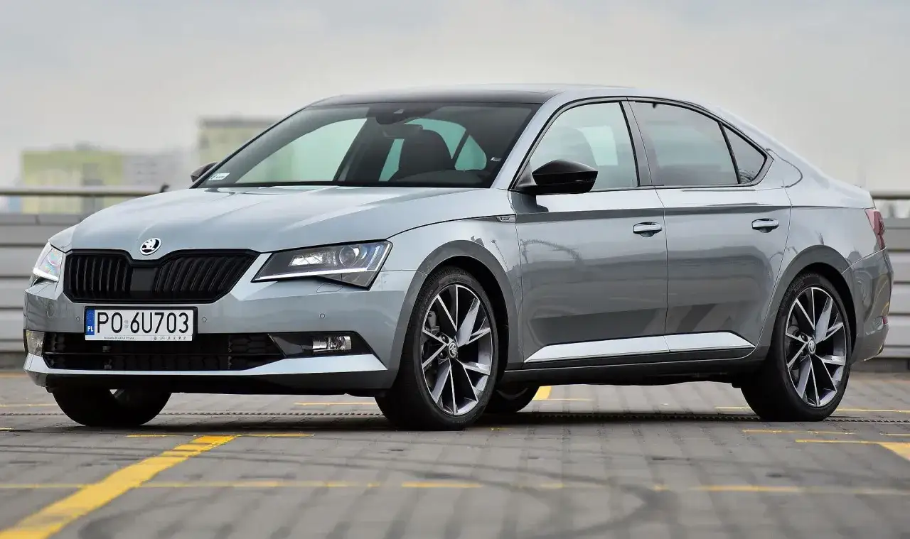 Zdjęcie Skoda Superb III - jaki silnik wybrać, aby uniknąć kosztownych problemów?