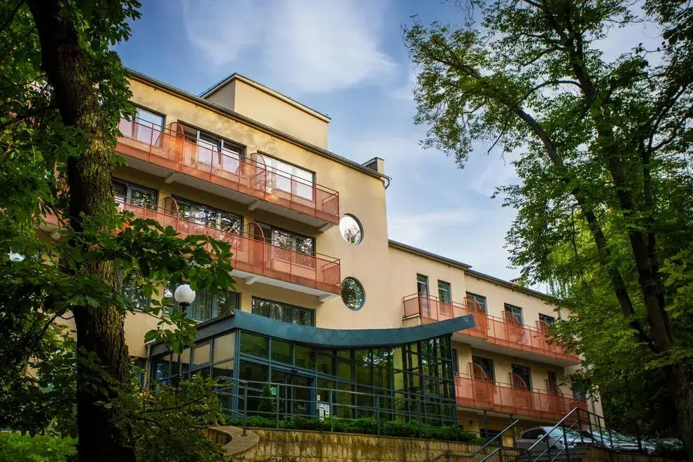 Zdjęcie Opinie o sanatorium Korab Polanica-Zdrój: co warto wiedzieć przed przyjazdem