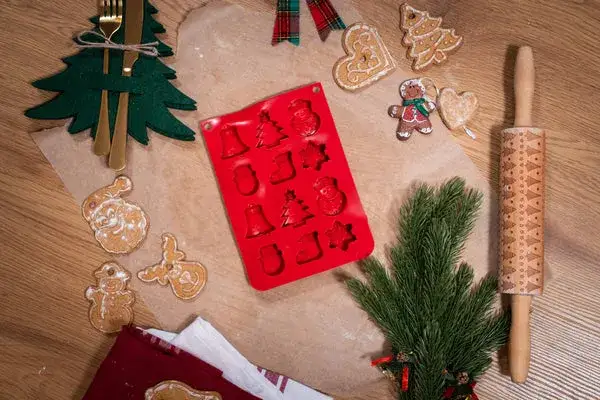 Zdjęcie Foremki świąteczne - jak wybrać najlepsze do wypieków domowych w 2025