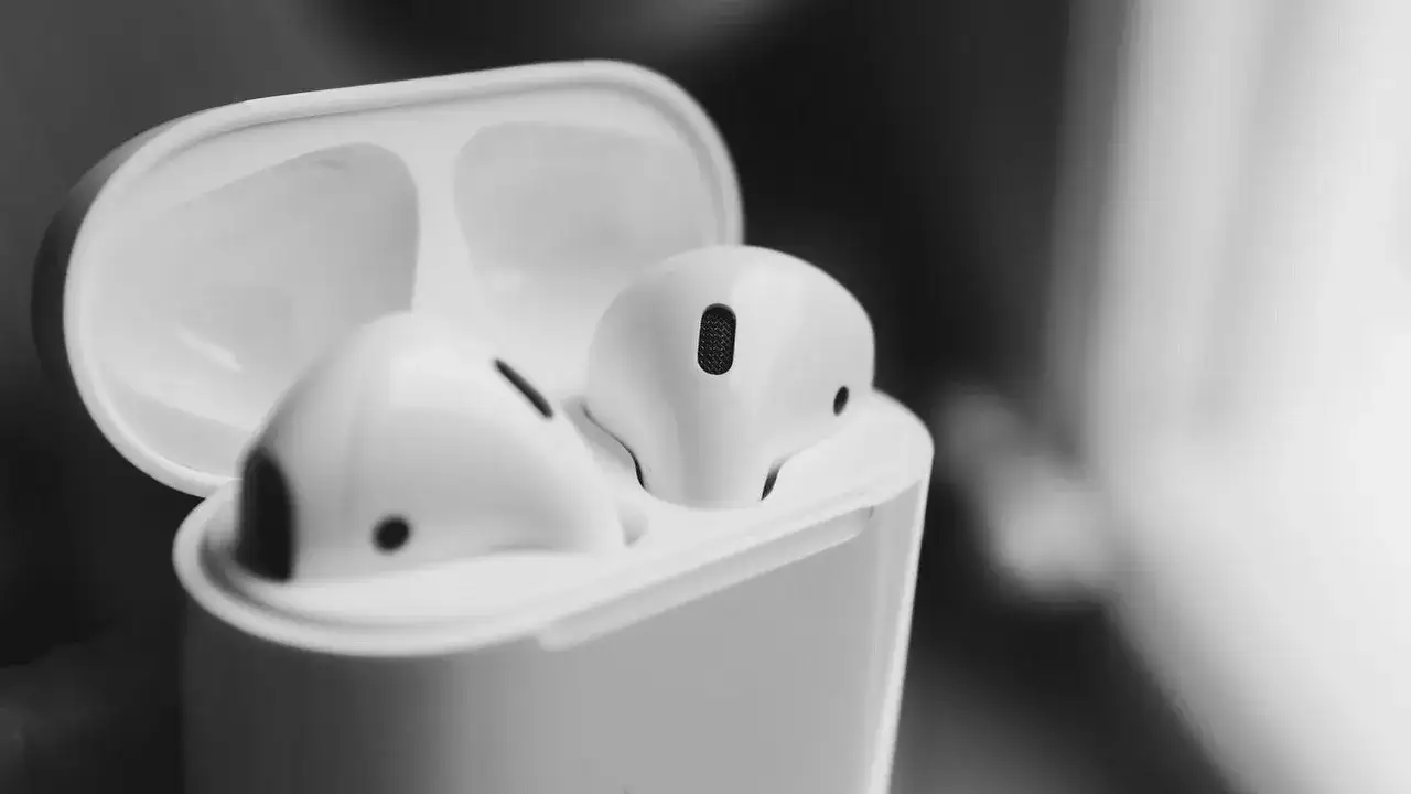 Zdjęcie Jak podłączyć AirPods do PC - proste kroki i rozwiązania problemów