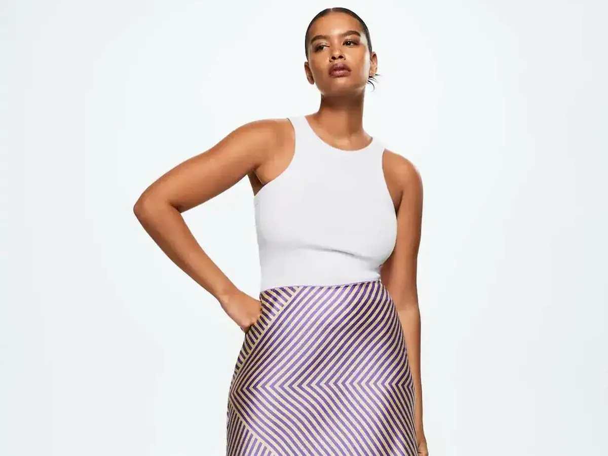 Zdjęcie Variedad de faldas midi de Mango: estilos y diseños irresistibles