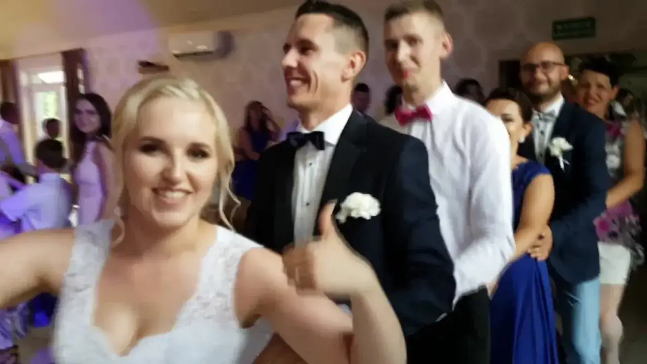 Zdjęcie Ile bierze DJ na wesele? Sprawdź, co wpływa na ceny usług