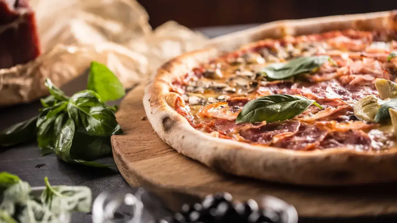 Zdjęcie Pizza neapolitańska czym się różni od innych rodzajów pizzy?