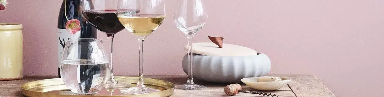 Zdjęcie Jaki kieliszek do białego wina wybierać, aby nie stracić smaku?