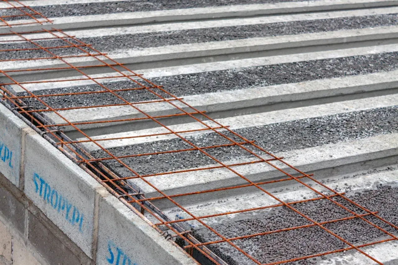 Zdjęcie Jaki beton na strop Teriva? Uniknij błędów i wybierz najlepszy rodzaj!