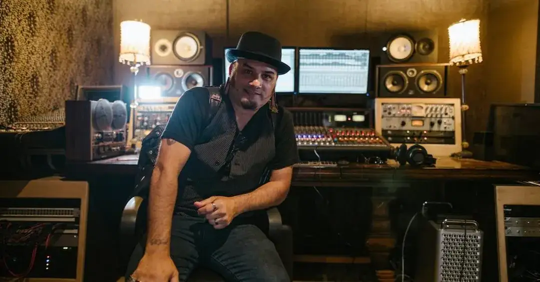 Zdjęcie Najlepsi producenci muzyczni w Polsce: kto stoi za hitami?