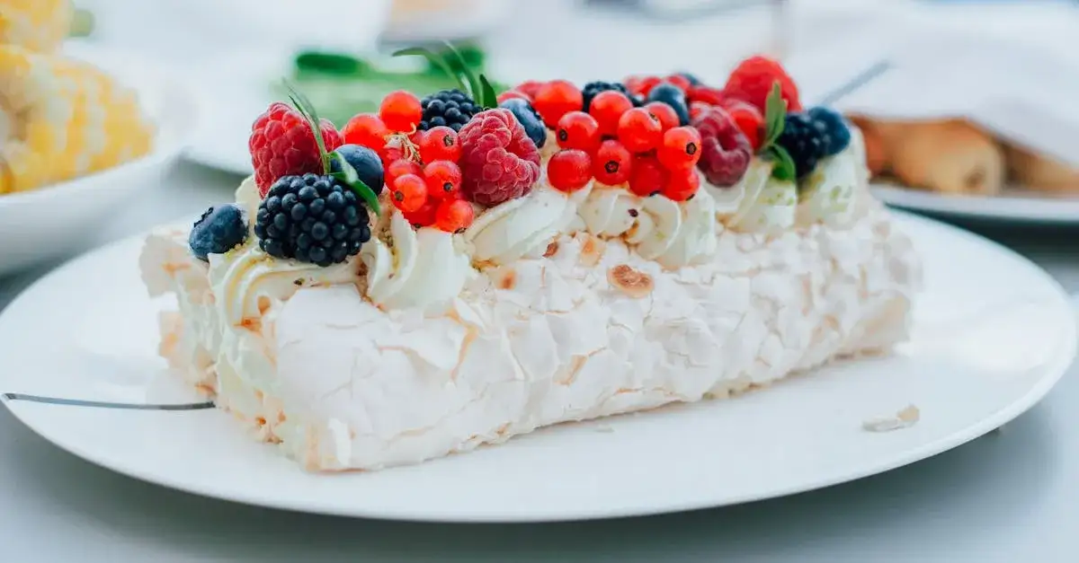 Zdjęcie Pavlova z truskawkami – jak zrobić krok po kroku pyszny deser