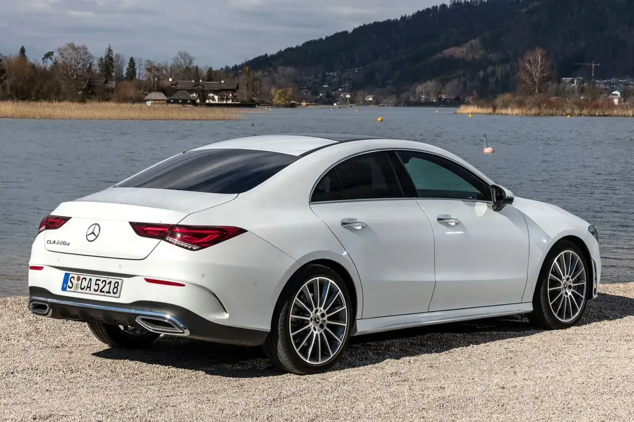 Zdjęcie Tipos de carrocería de Mercedes-Benz CLA: diferencias y ventajas sorprendentes