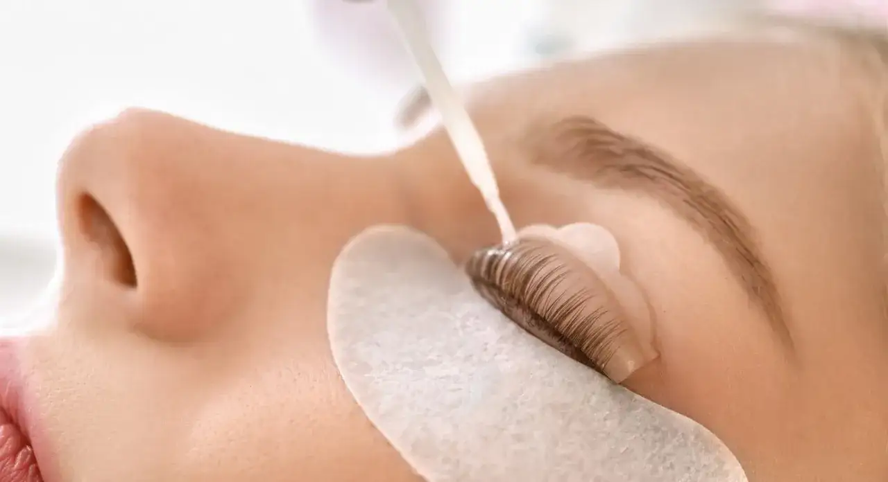 Zdjęcie Laminacja rzęs czy można malować? Oto co musisz wiedzieć