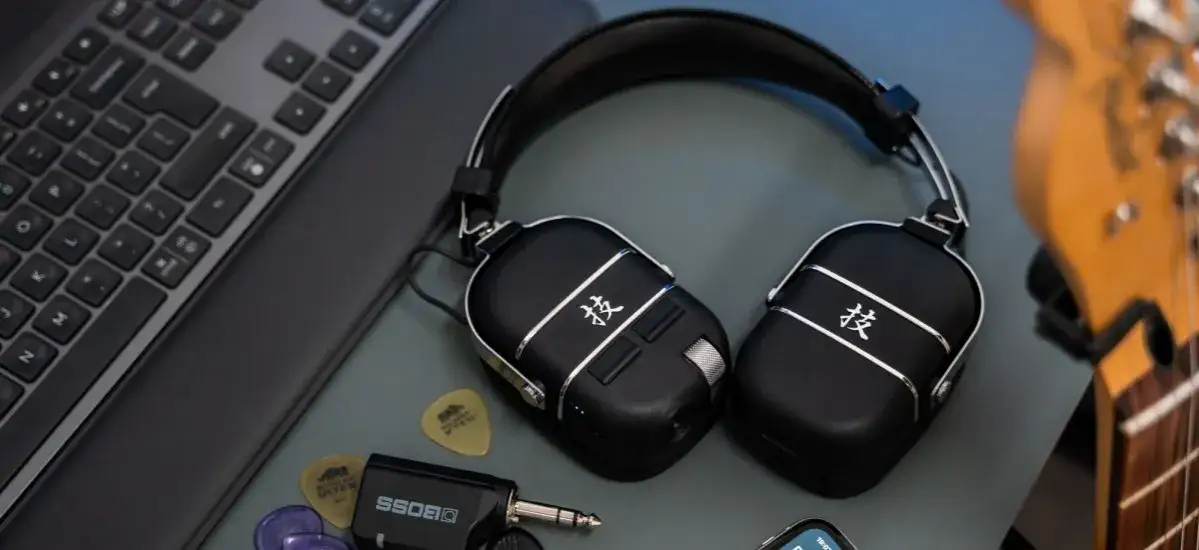 Zdjęcie Jak podłączyć słuchawki do gitary elektrycznej i grać cicho