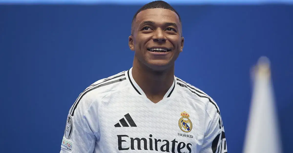 Zdjęcie W jakim kraju gra Mbappe? Odkryj jego nowy klub w Hiszpanii