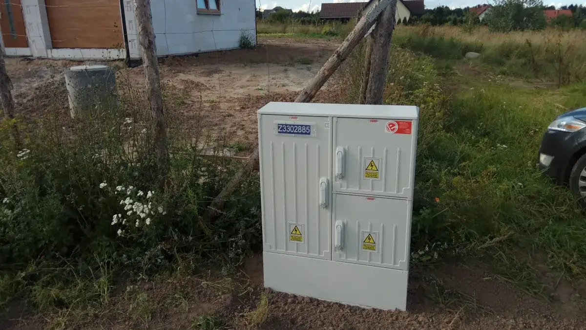 Zdjęcie Skrzynka elektryczna na działce i co dalej - uniknij kosztownych błędów