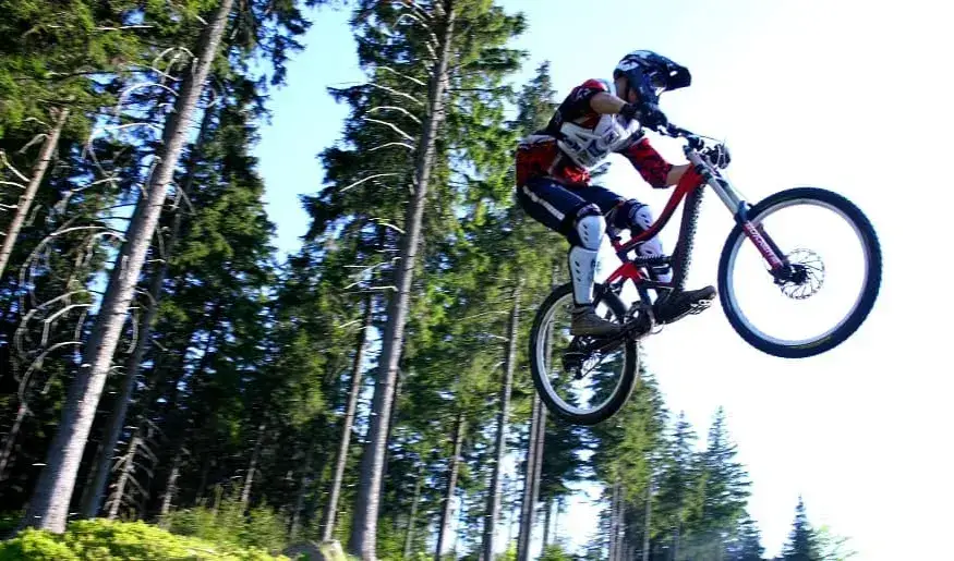 Zdjęcie Stronie Śląskie trasy rowerowe – najlepsze szlaki dla każdego rowerzysty