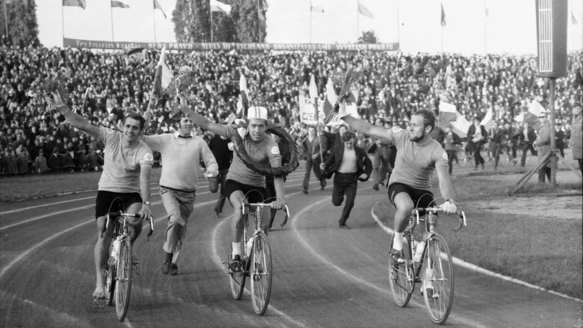 Zdjęcie Janusz Kowalski kolarz: Niezwykłe osiągnięcia mistrza kolarstwa