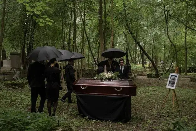 Zdjęcie Jakie modlitwy przy trumnie zmarłego mogą przynieść ukojenie?