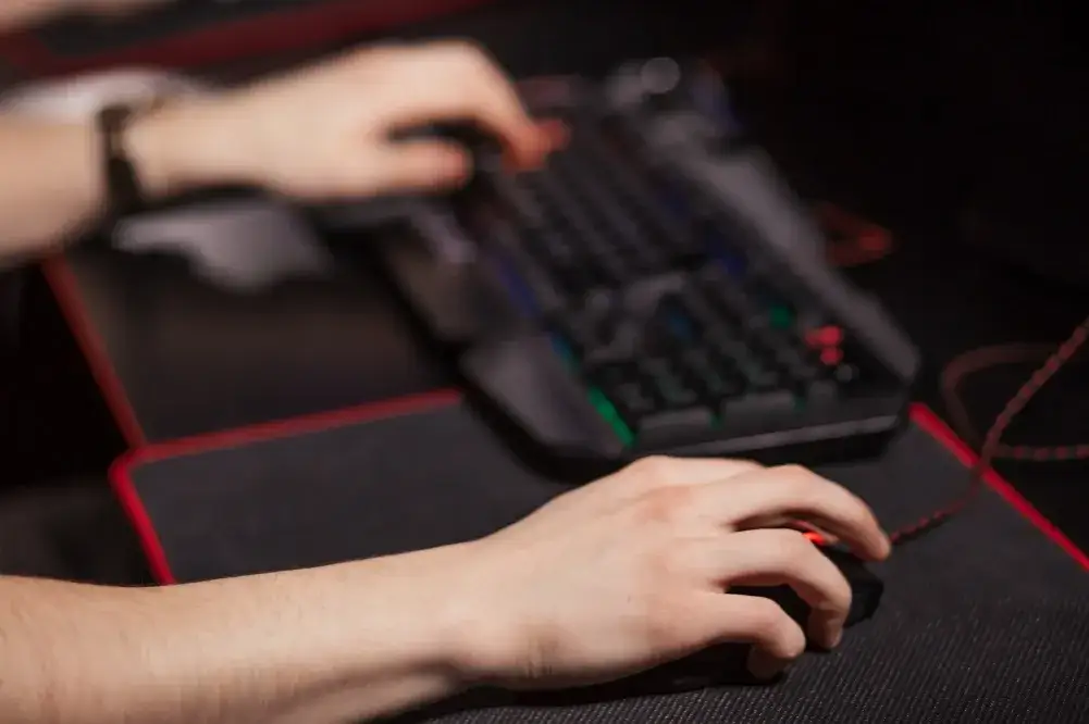 Zdjęcie Gdzie bezpiecznie sprzedać konto Steam? Uniknij oszustw i ryzyka!