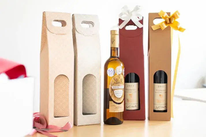 Zdjęcie Jak zapakować wino na wesele: 10 kreatywnych pomysłów na prezent