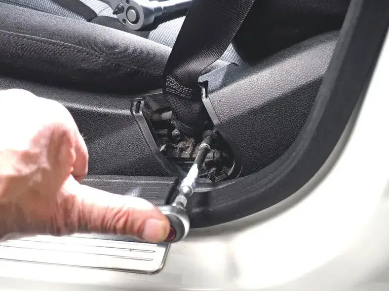 Zdjęcie Dlaczego w Volvo V40 nie działa podgrzewanie foteli? Rozwiązania i przyczyny