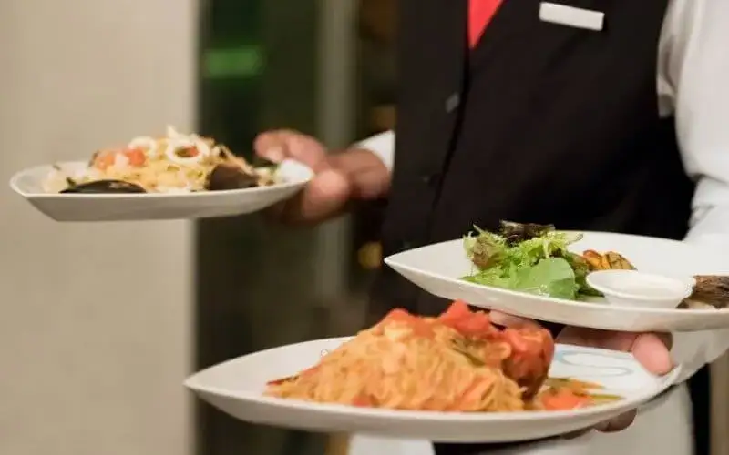 Zdjęcie Gdzie zjeść w Chojnicach? Odkryj najlepsze restauracje i smaki