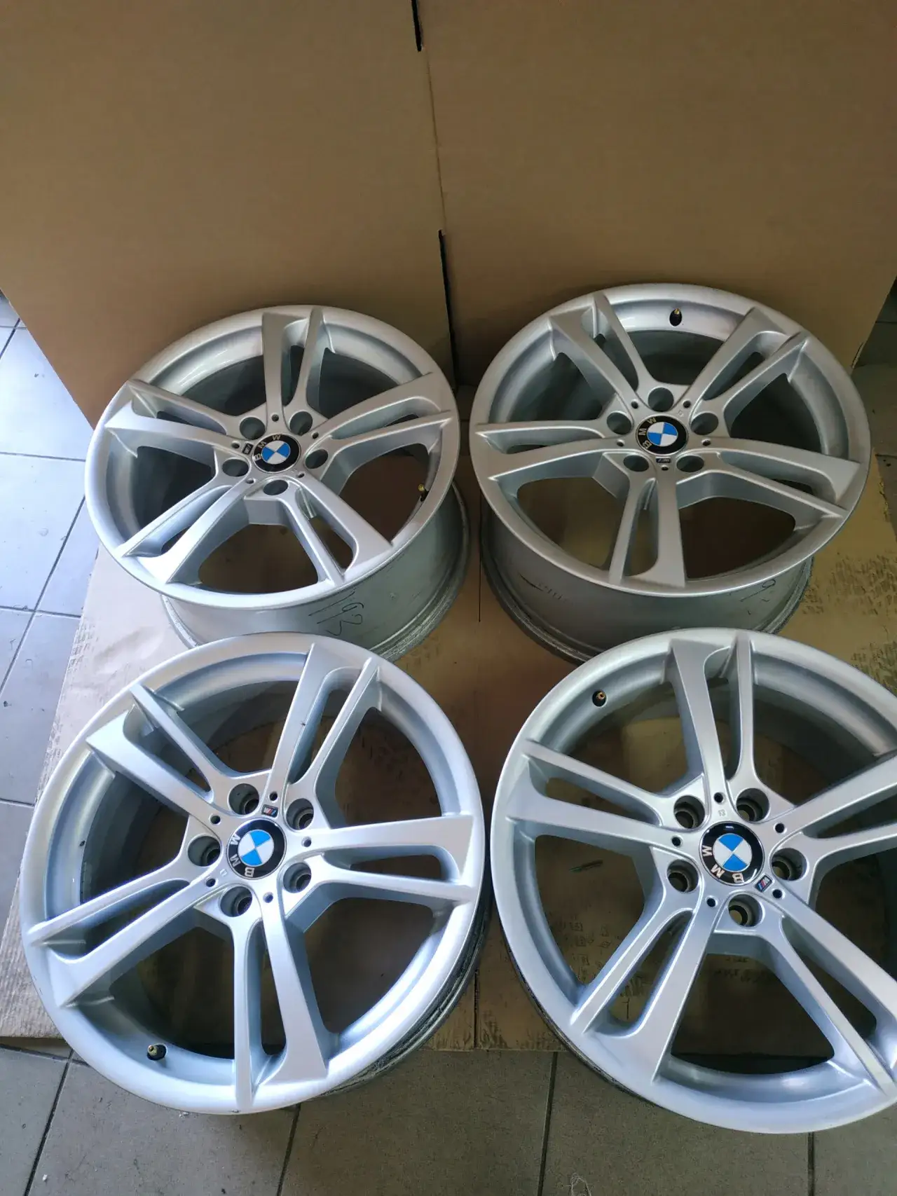 Zdjęcie Jakie felgi do BMW X3 F25 - idealne rozwiązania na każdą potrzebę