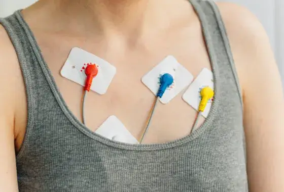 Zdjęcie Czy Holter wykryje nerwicę? Ograniczenia badania EKG w diagnozie