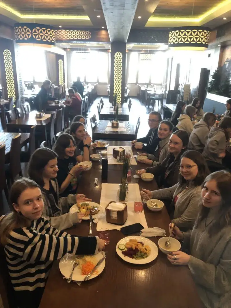 Zdjęcie Szkoły integracyjne w Krakowie – wsparcie, rekrutacja i opinie dla rodziców