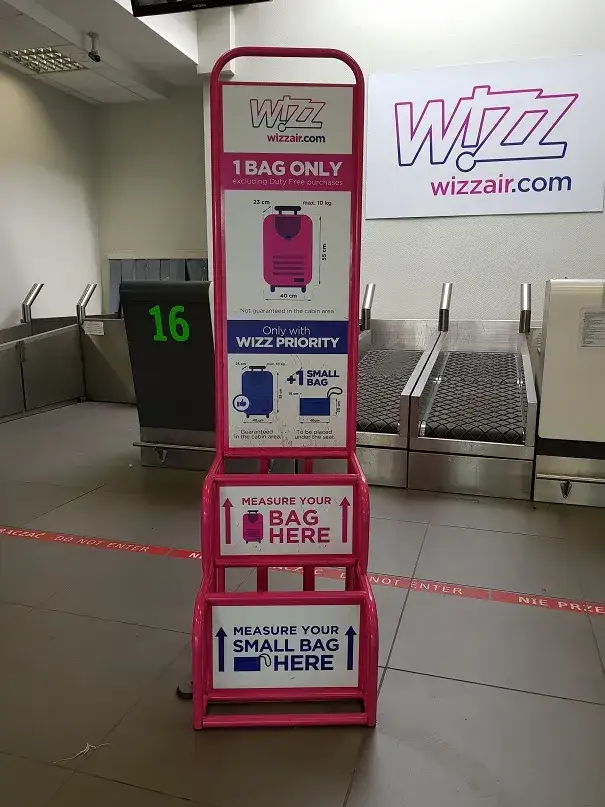 Zdjęcie Bagaż podręczny lot: czego nie wolno zabierać na pokład?