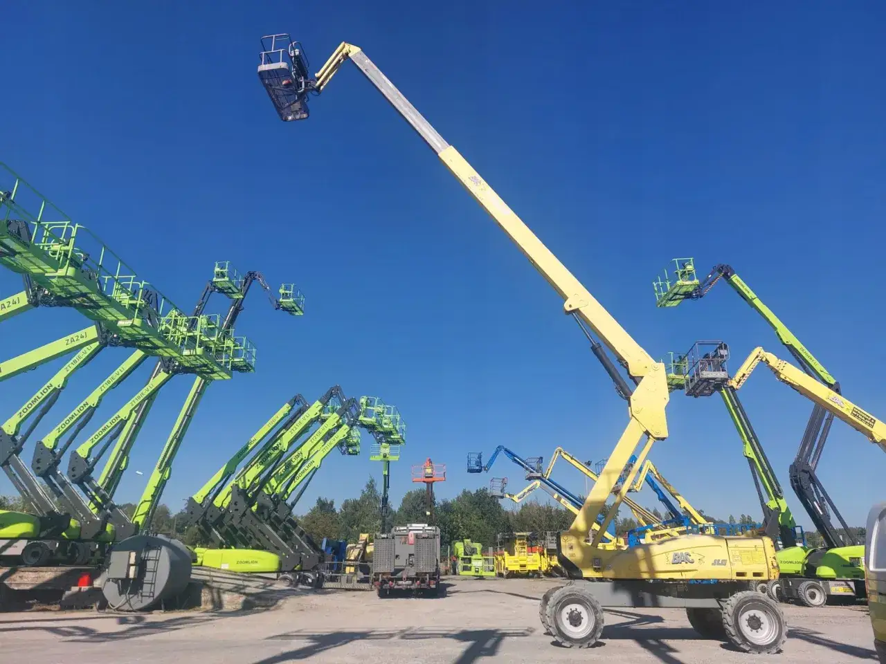 Zdjęcie Ile kosztuje dźwig budowlany? Ceny, wynajem i czynniki wpływające na koszt