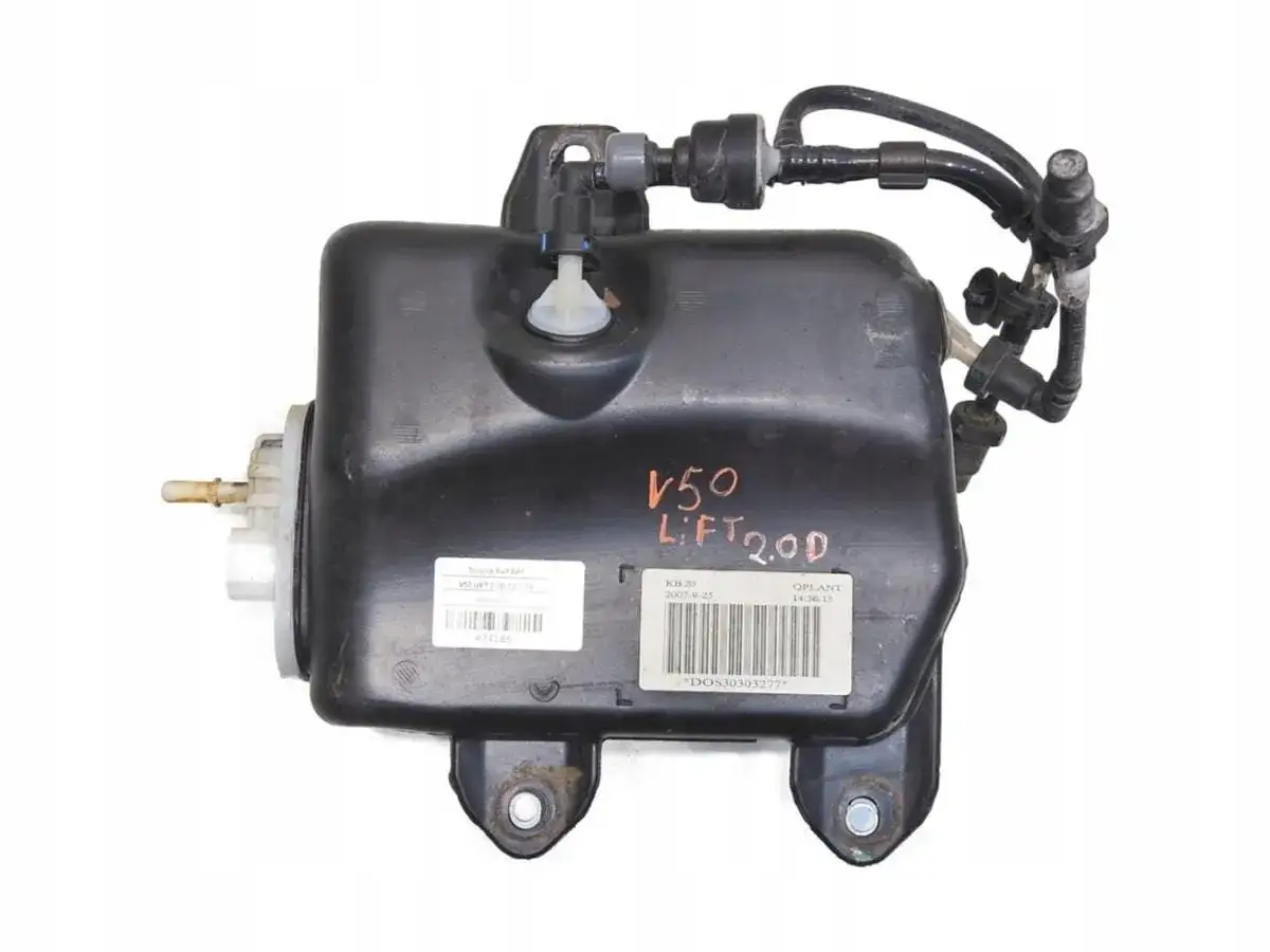 Zdjęcie Gdzie jest zbiornik płynu DPF w Volvo V50? Uniknij problemów z silnikiem
