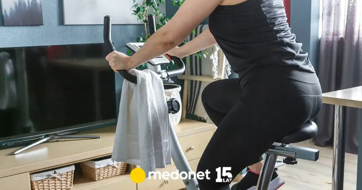 Zdjęcie Czy jazda na rowerze stacjonarnym odchudza? Oto prawda o skuteczności