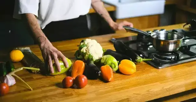 Zdjęcie Dieta wegańska czego nie można jeść: unikaj tych niezdrowych składników