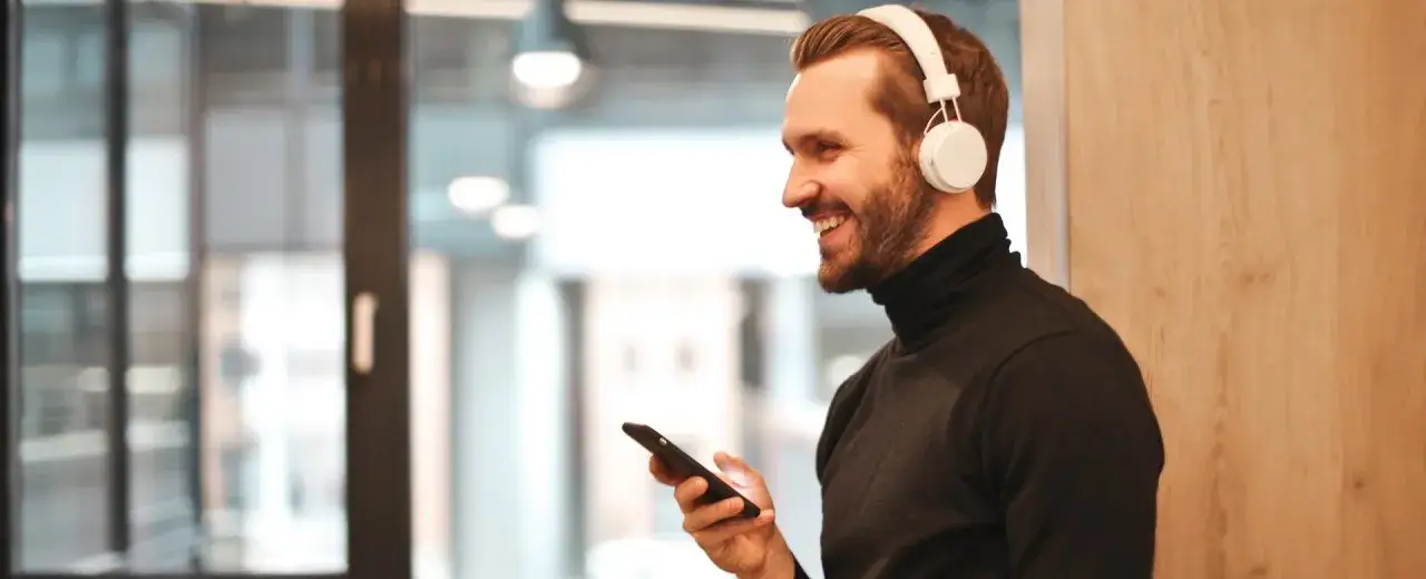 Zdjęcie Jak podłączyć słuchawki bluetooth? Proste kroki i najczęstsze błędy