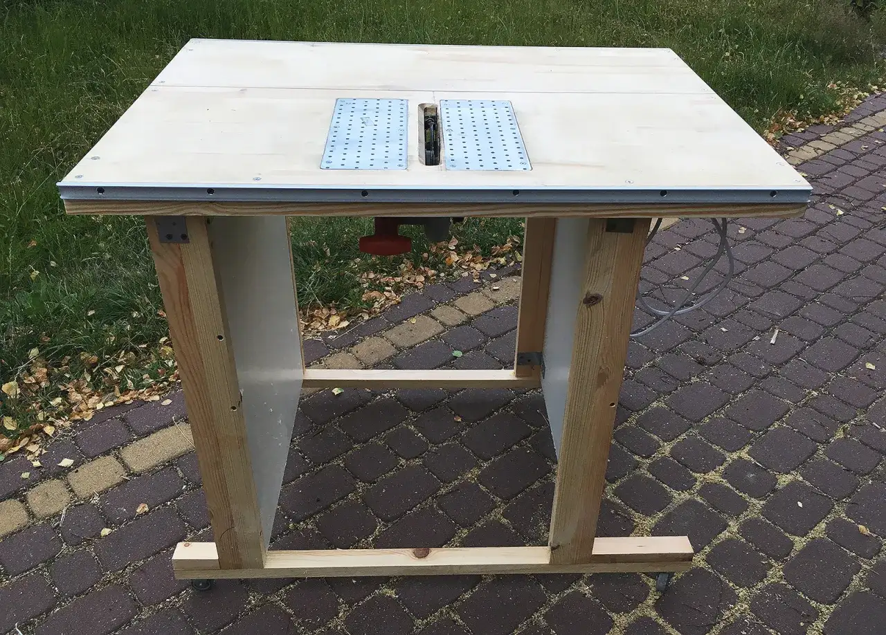 Zdjęcie Jak zrobić piłę stołową z pilarki ręcznej - proste kroki i porady