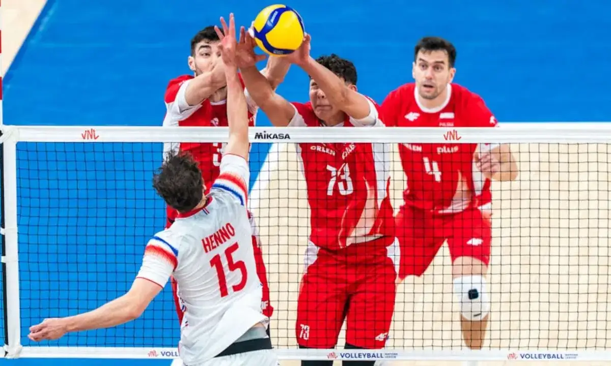 Zdjęcie Polska vs Francja: Statystyki H2H w piłce nożnej, siatkówce, ręcznej