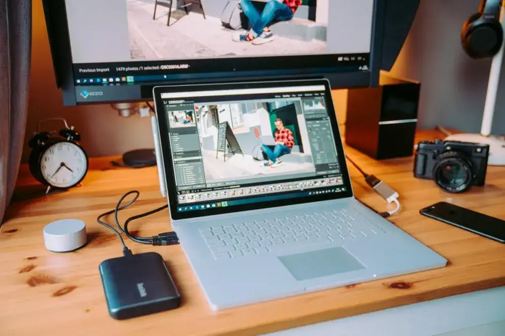 Zdjęcie Jaki laptop dla fotografa - wybierz idealny sprzęt do edycji zdjęć