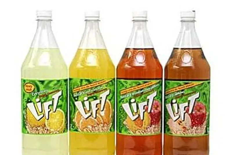 Lift napój - historia, smaki i kontrowersje dotyczące składu