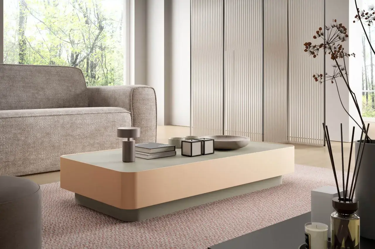 Biały stół DIY: Jak pomalować, by efekt był trwały i bez smug?