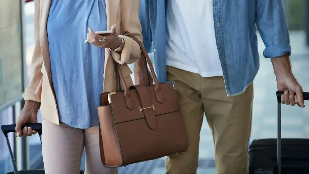 Znaczenie snu o torebce: Symbolika i interpretacje marzeń sennych