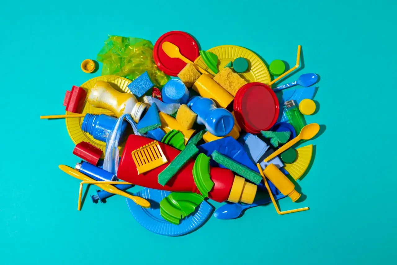 Eko zabawki z recyklingu: jak dbać o planetę i rozwijać dziecięcą kreatywność