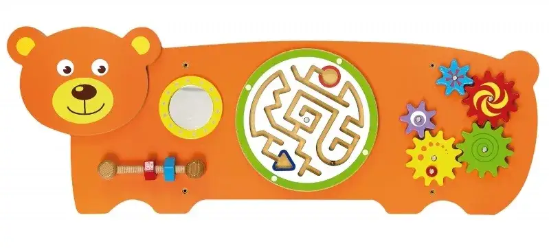 Tablica sensoryczna dla chłopca: kupić czy zrobić? Pomysły i bezpieczeństwo