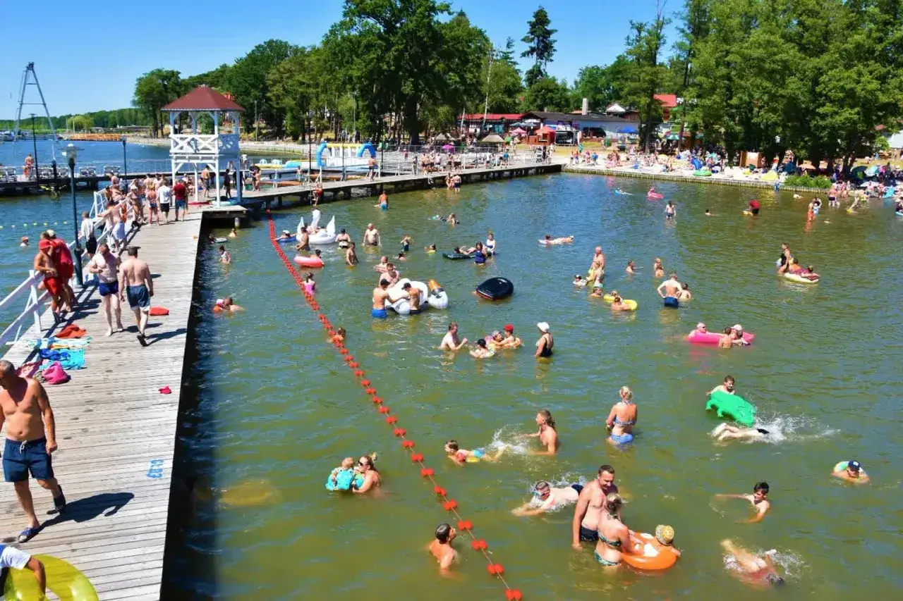 Jezioro Sławskie: Odkryj raj na wakacje! Kompletny przewodnik