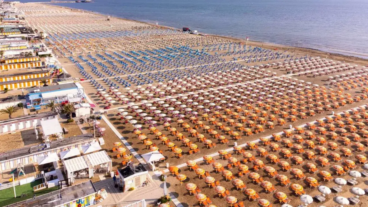 Italienische Adria: Ihr Traumziel 2025 finden (Familie, Party, Kultur)