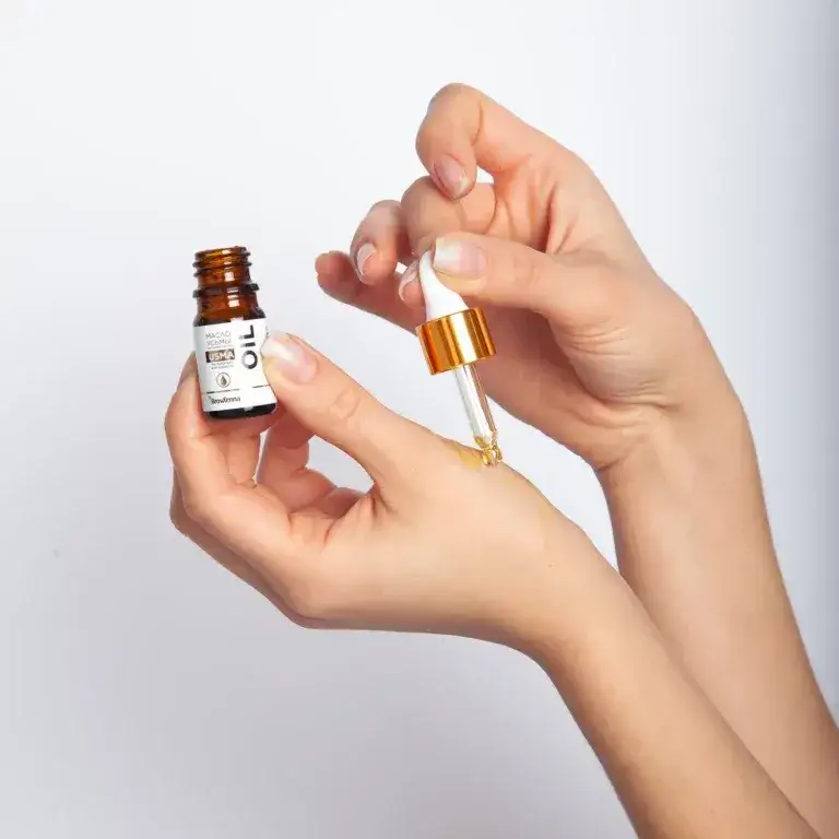 Jak olejek do rzęs pomaga w ich regeneracji?