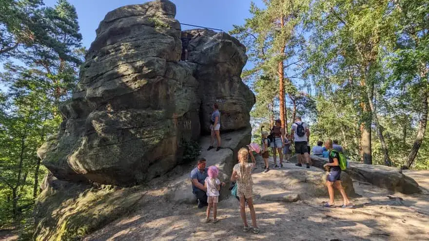 Czy odważysz się wejść do Wąwozu Czarownic w Ciężkowicach?