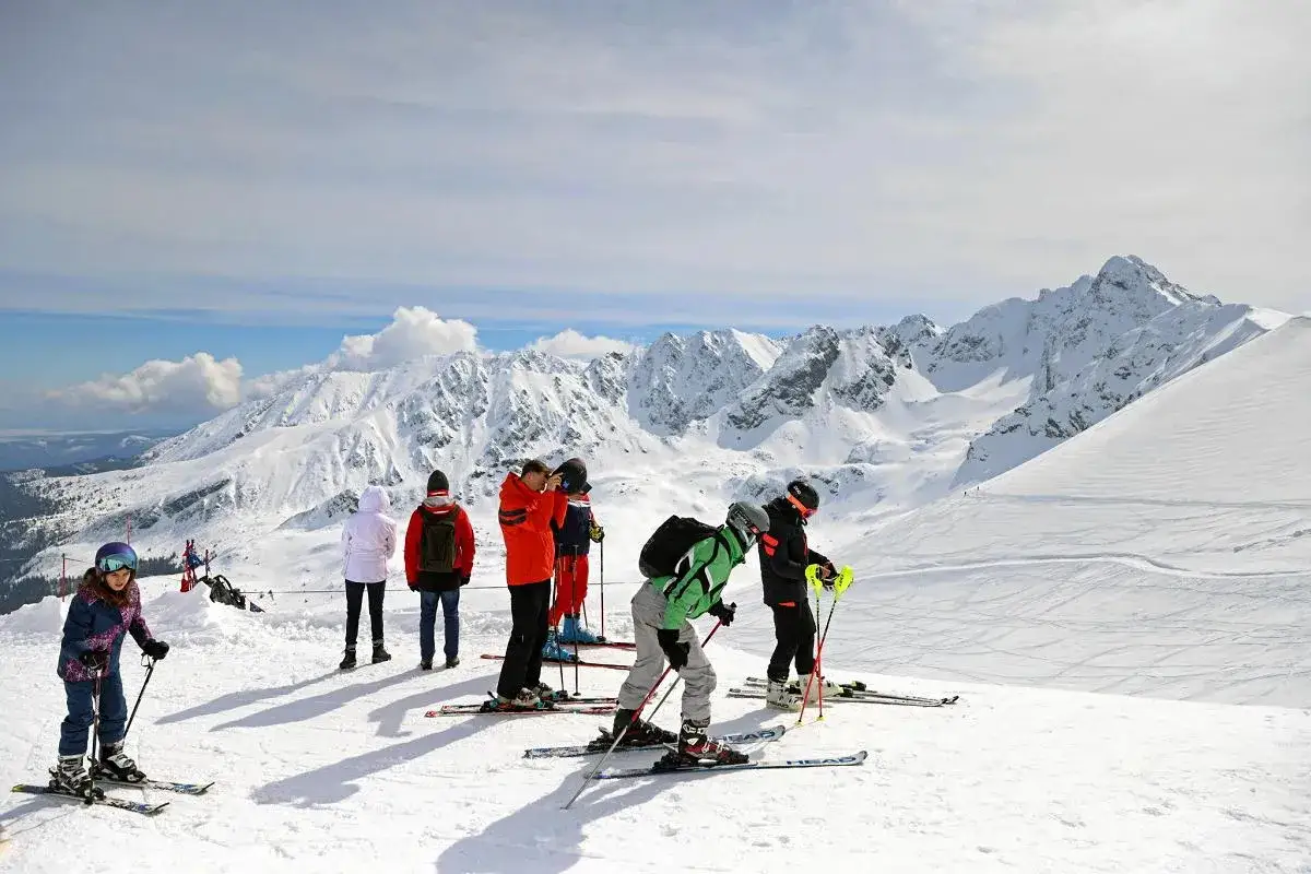 Kasprowy Wierch: Narty dla zaawansowanych? Sprawdź, zanim pojedziesz!